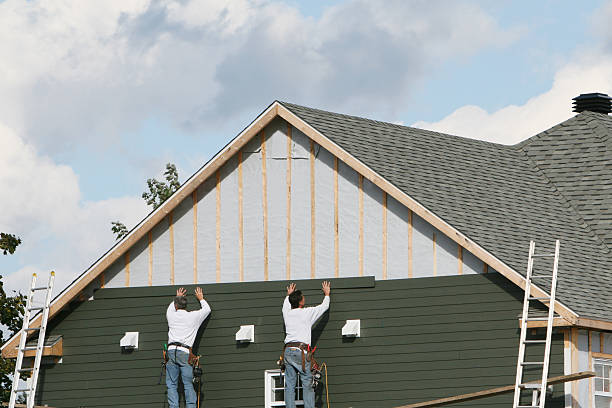 Professional Siding technician working in Roebling, NJ